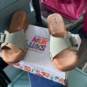 Women’s size 11 sage green Muk Luks Women's Sandals new in box